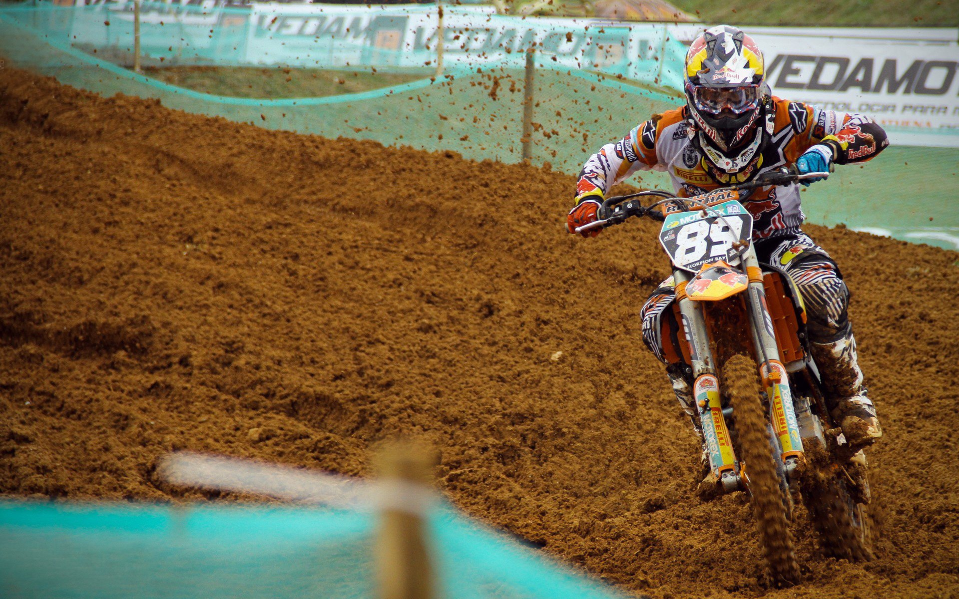 热刺2-0伯恩茅斯，豪取四连胜，热刺4-0伯恩利结束连败